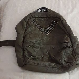 LD back pac softest ever dark green